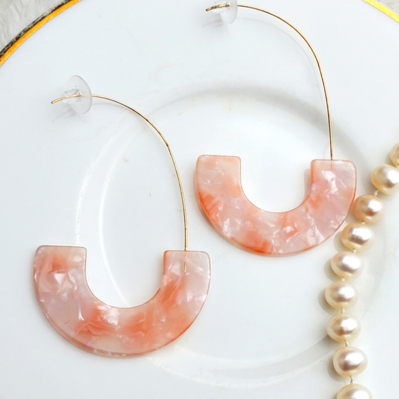🌟5/$25 Pink Marble Boho large Earrings - Picture 2 of 2